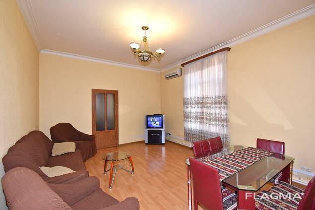 3-х ком. квартира в центре, по ул. Абовяна, дом 25