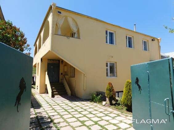 Продается 2-х этажный гостевой дом под названием HomeInn