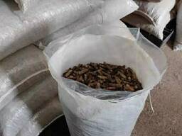 Fuel wood pellets in granules. Пеллеты топливные деревянные в гранулах